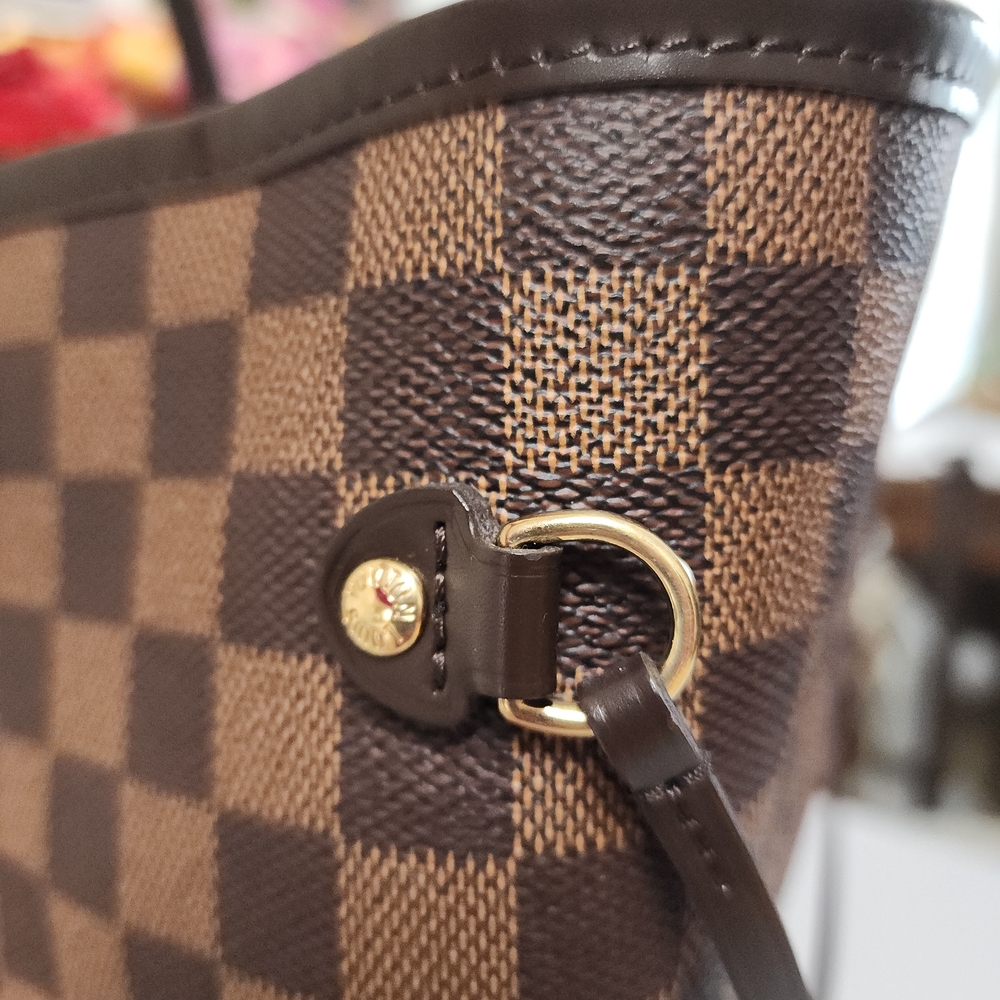 LIKE NEW Louis Vuitton GM Neverfull Large Tote Bag - Picture 7 of 16